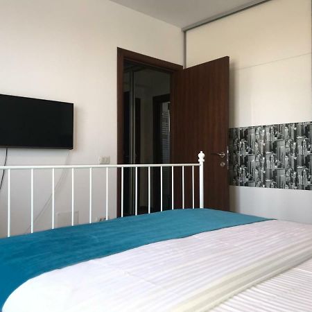 Pipera Lake View By Acme Rent Bucureşti Eksteriør bilde